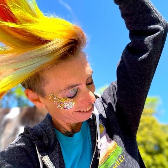 Super Jen - Picture 1 of 1